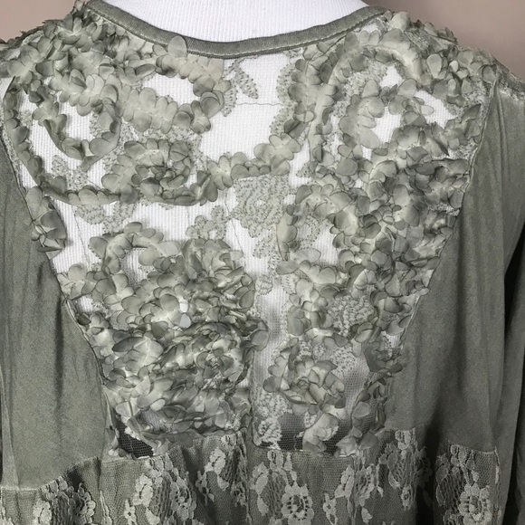 Pol Dried Herb Green Meadow Lace Trim Knit Top. - Picture 5 of 10